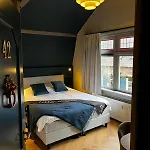 De Gouden Leeuw Konukevi 4*